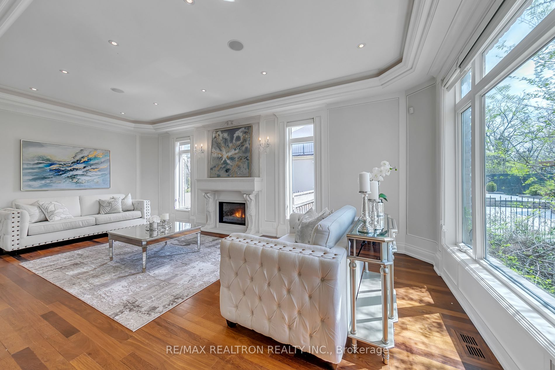 2706 Bayview Avenue