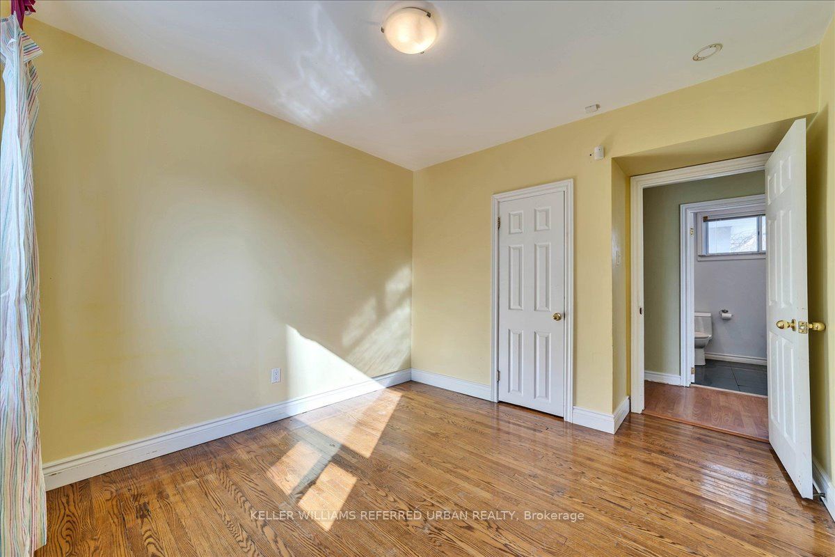 286 Churchill Avenue