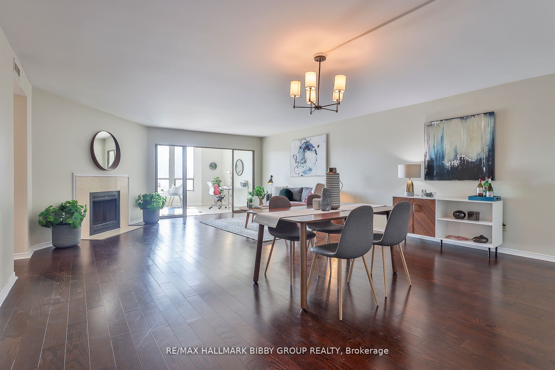 160 Frederick St, #803