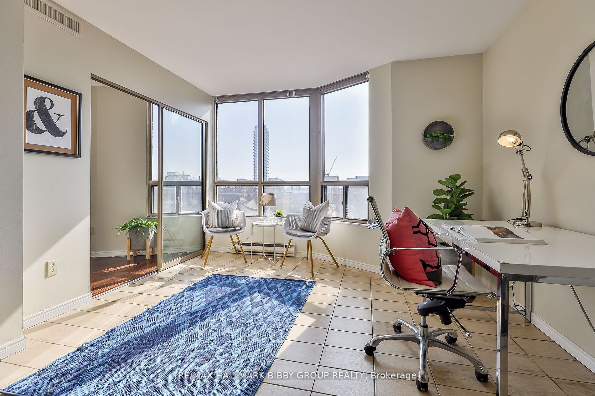 160 Frederick St, #803