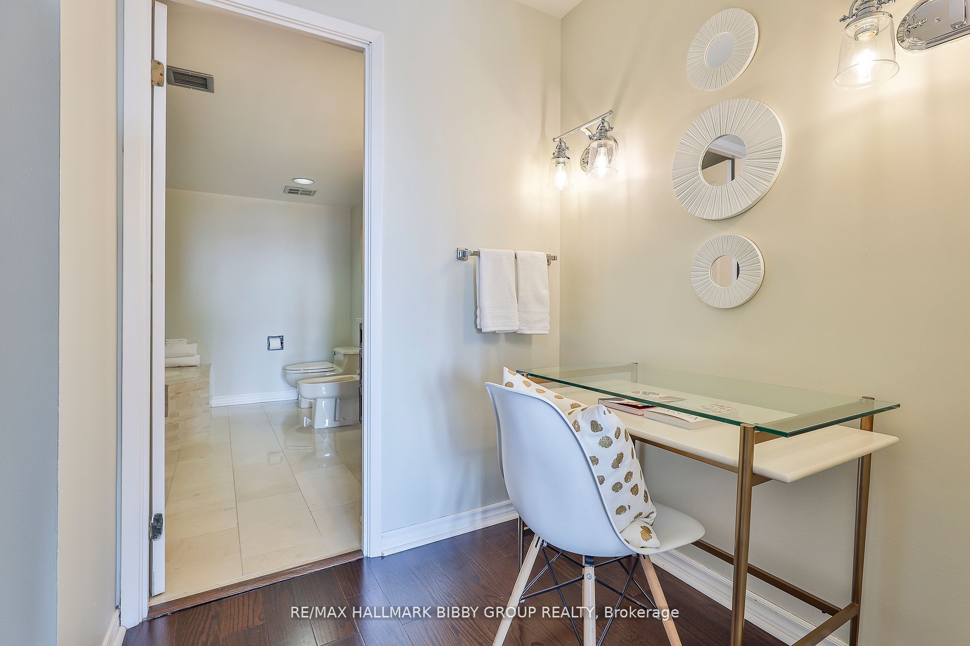 160 Frederick St, #803