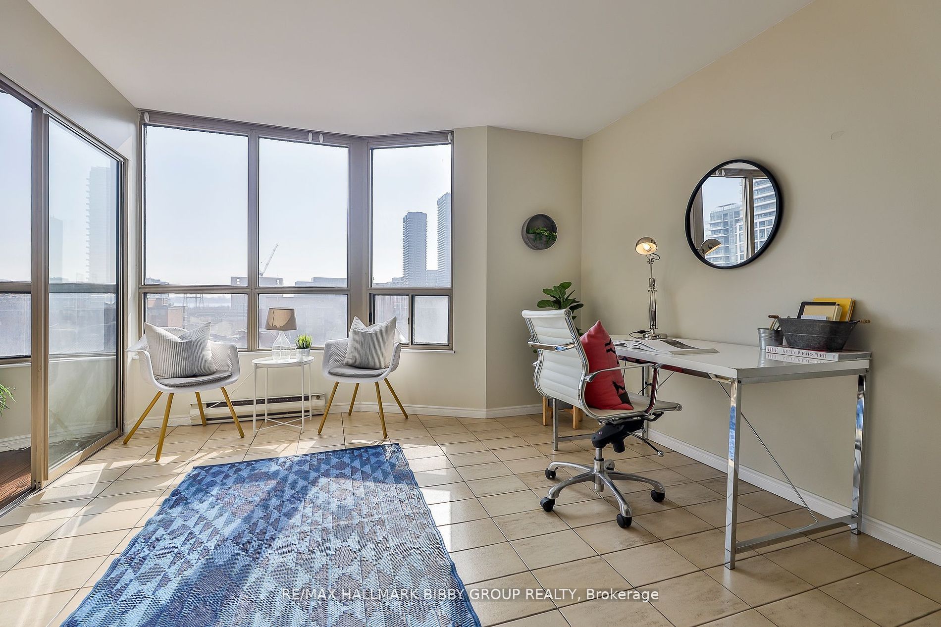 160 Frederick St, #803