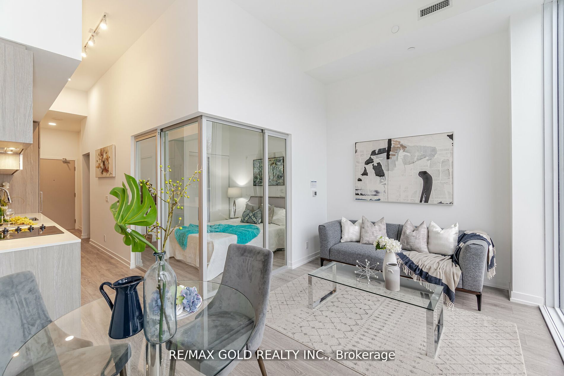2020 Bathurst Street #216