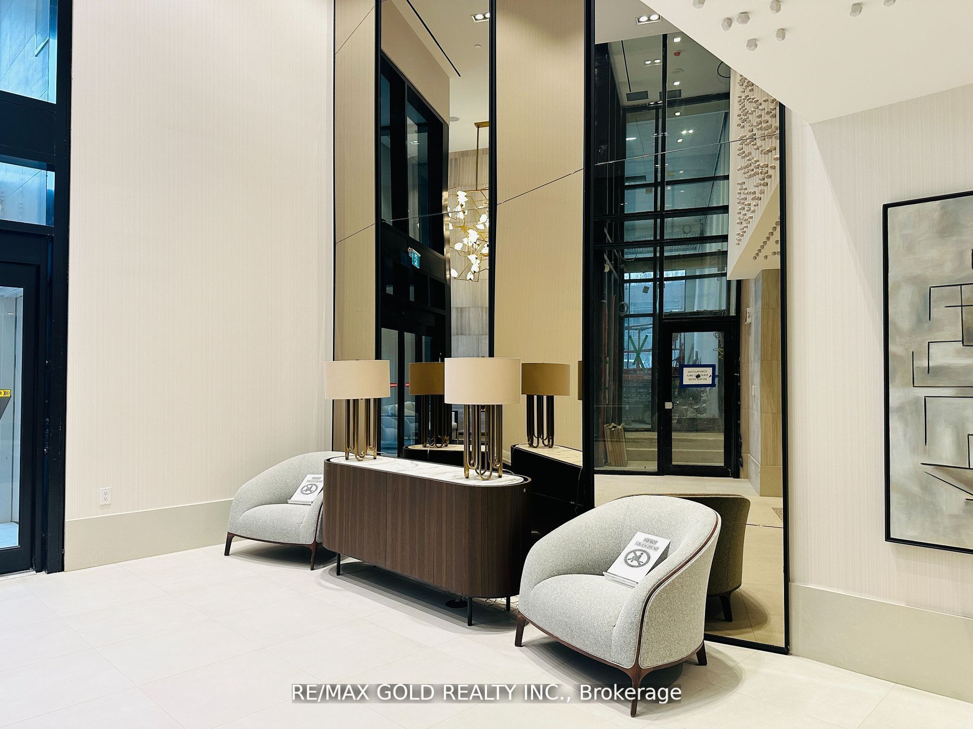 2020 Bathurst Street #216