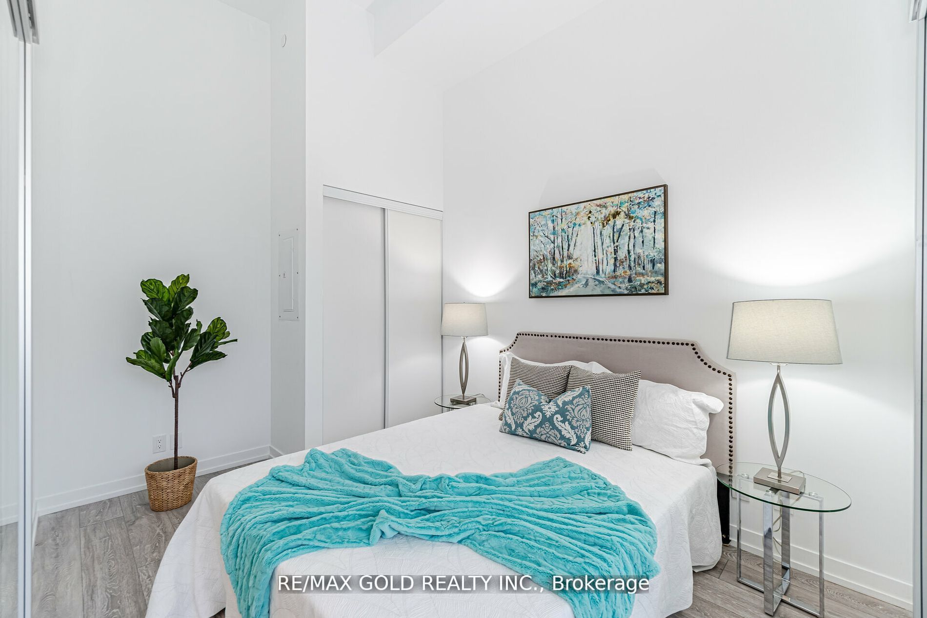 2020 Bathurst Street #216