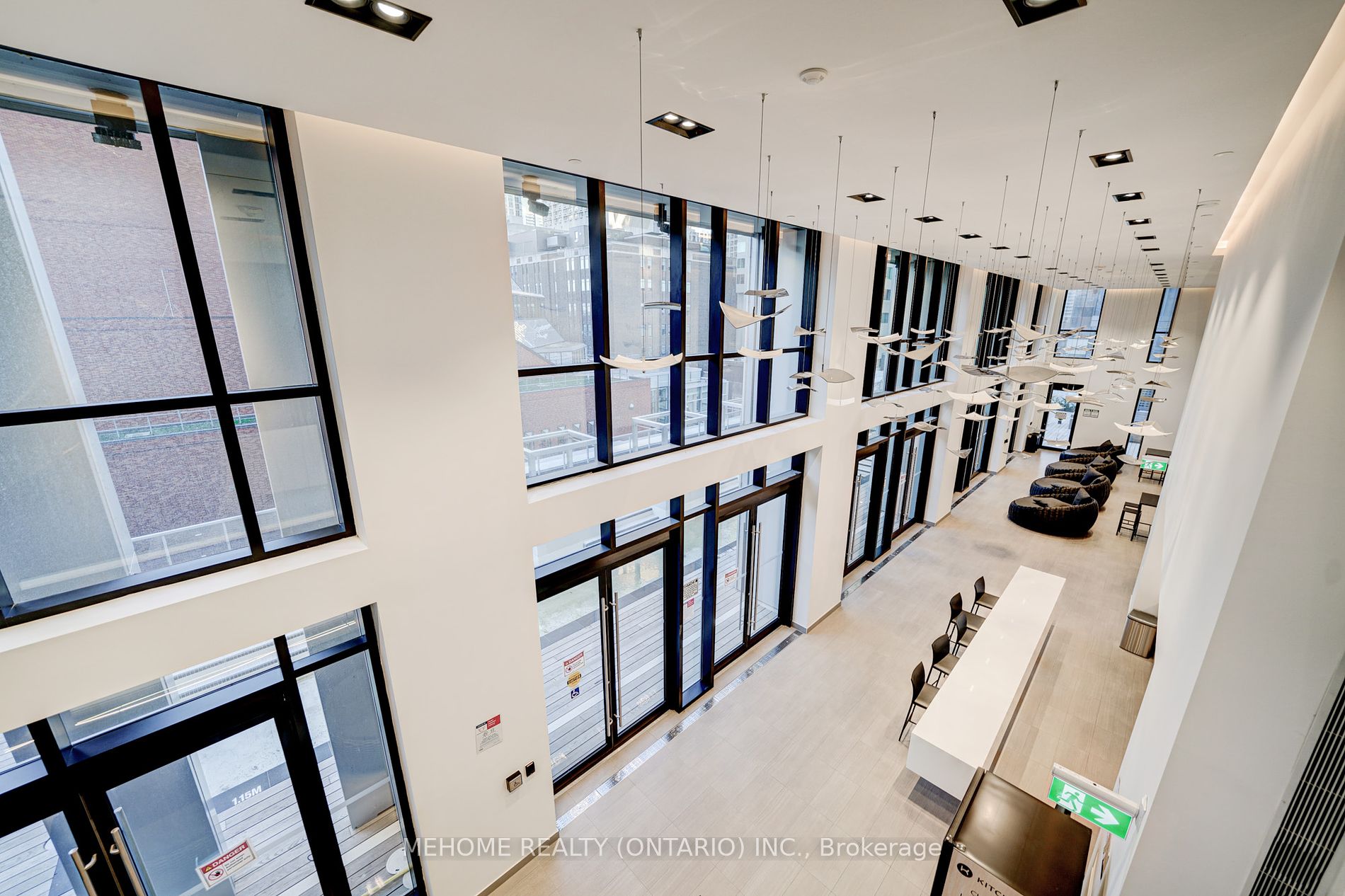 1 Yorkville Ave, #Ph06