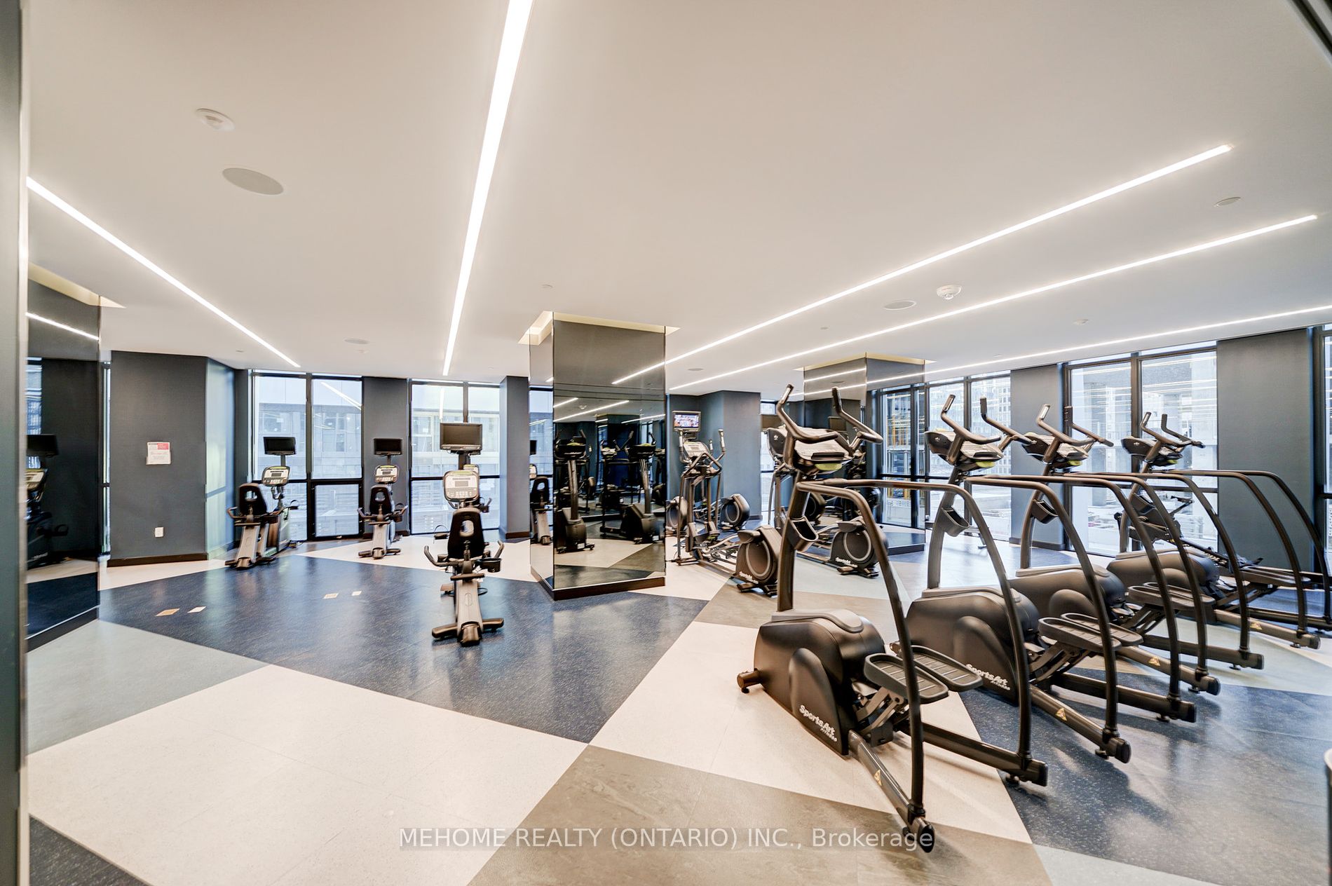 1 Yorkville Ave, #Ph06