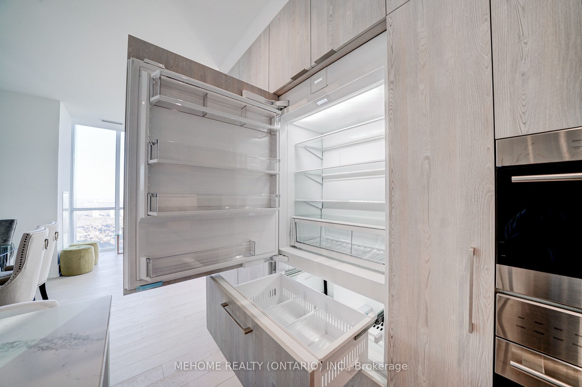 1 Yorkville Ave, #Ph06