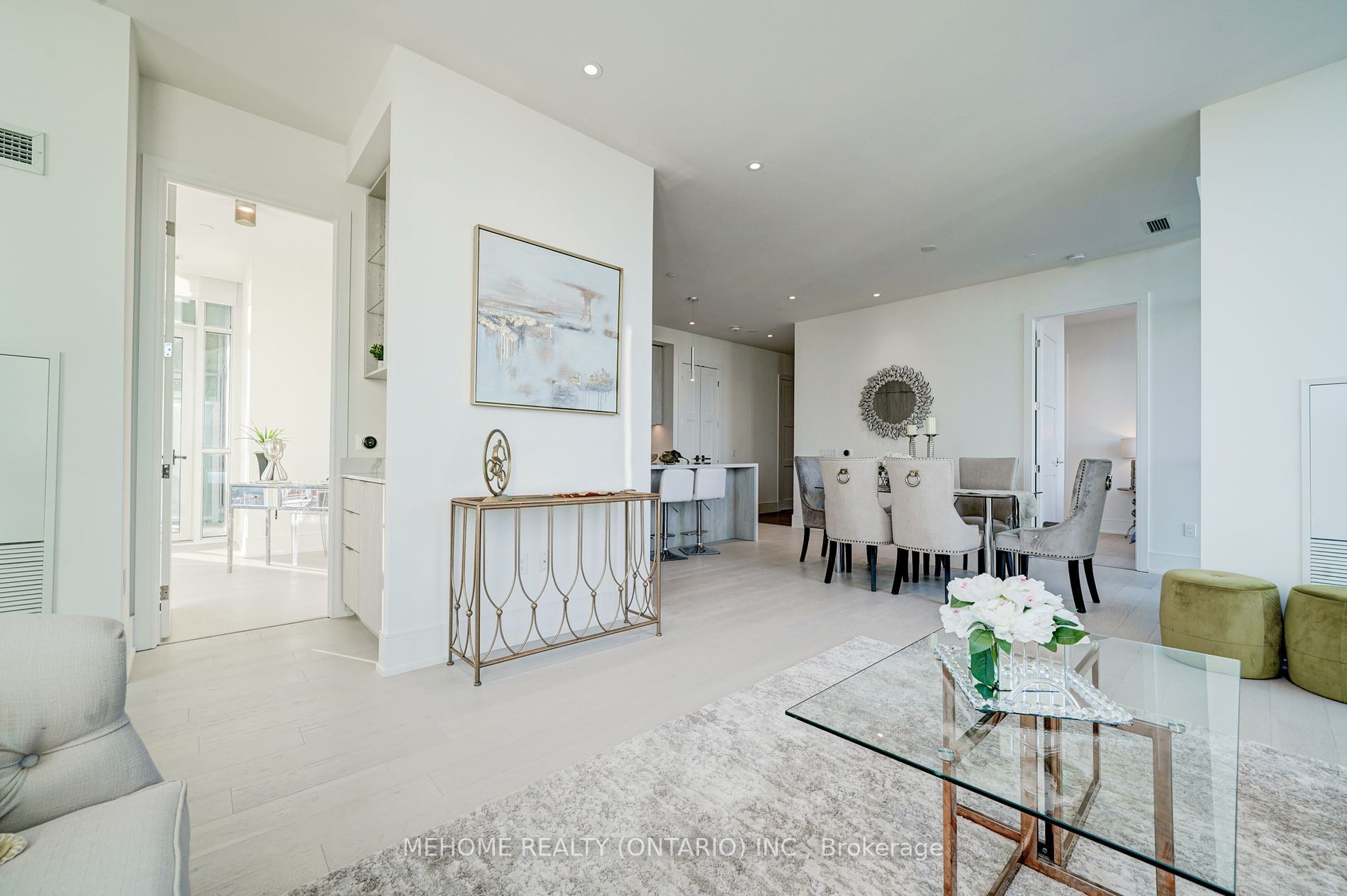 1 Yorkville Ave, #Ph06