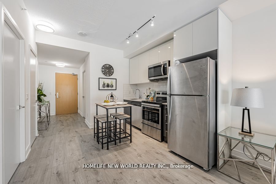 621 Sheppard Avenue E #250