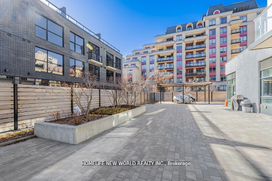 621 Sheppard Avenue E #250