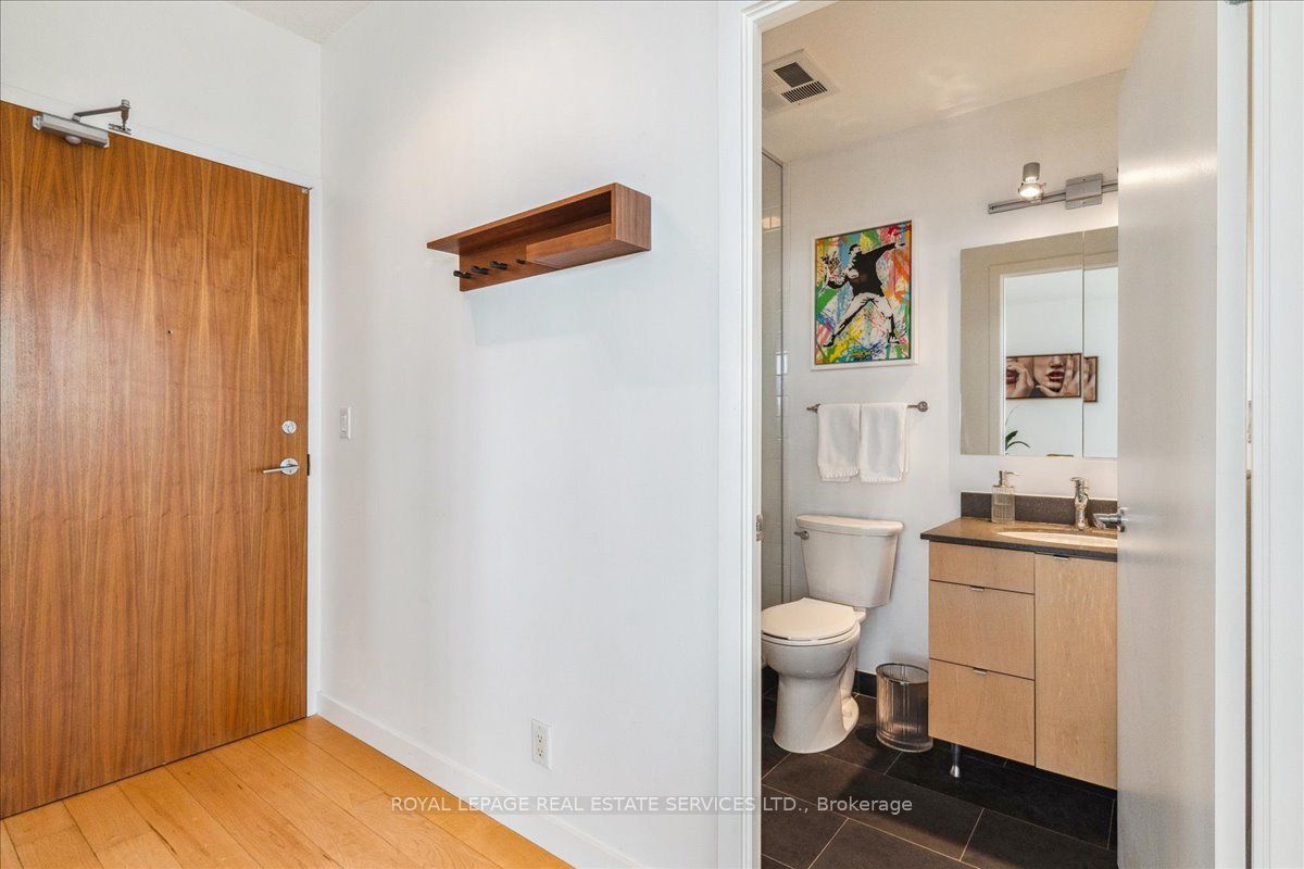33 Lombard St, #4102