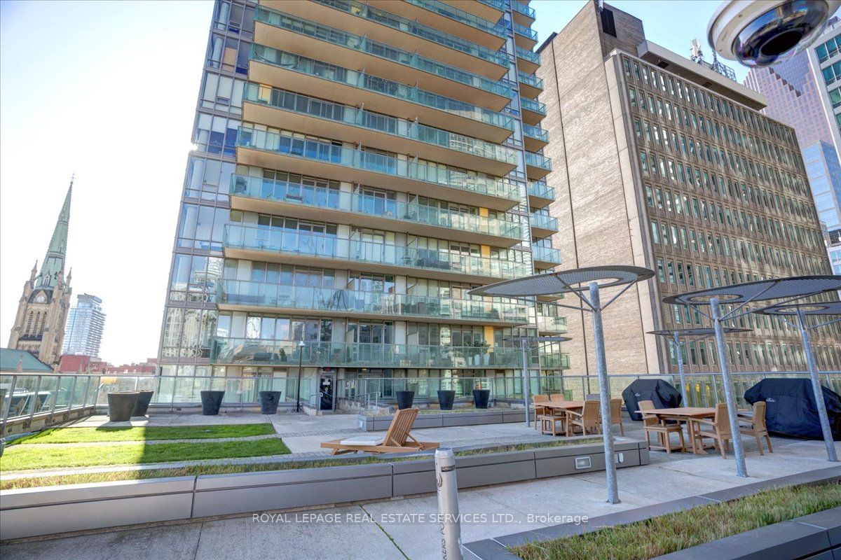 33 Lombard St, #4102