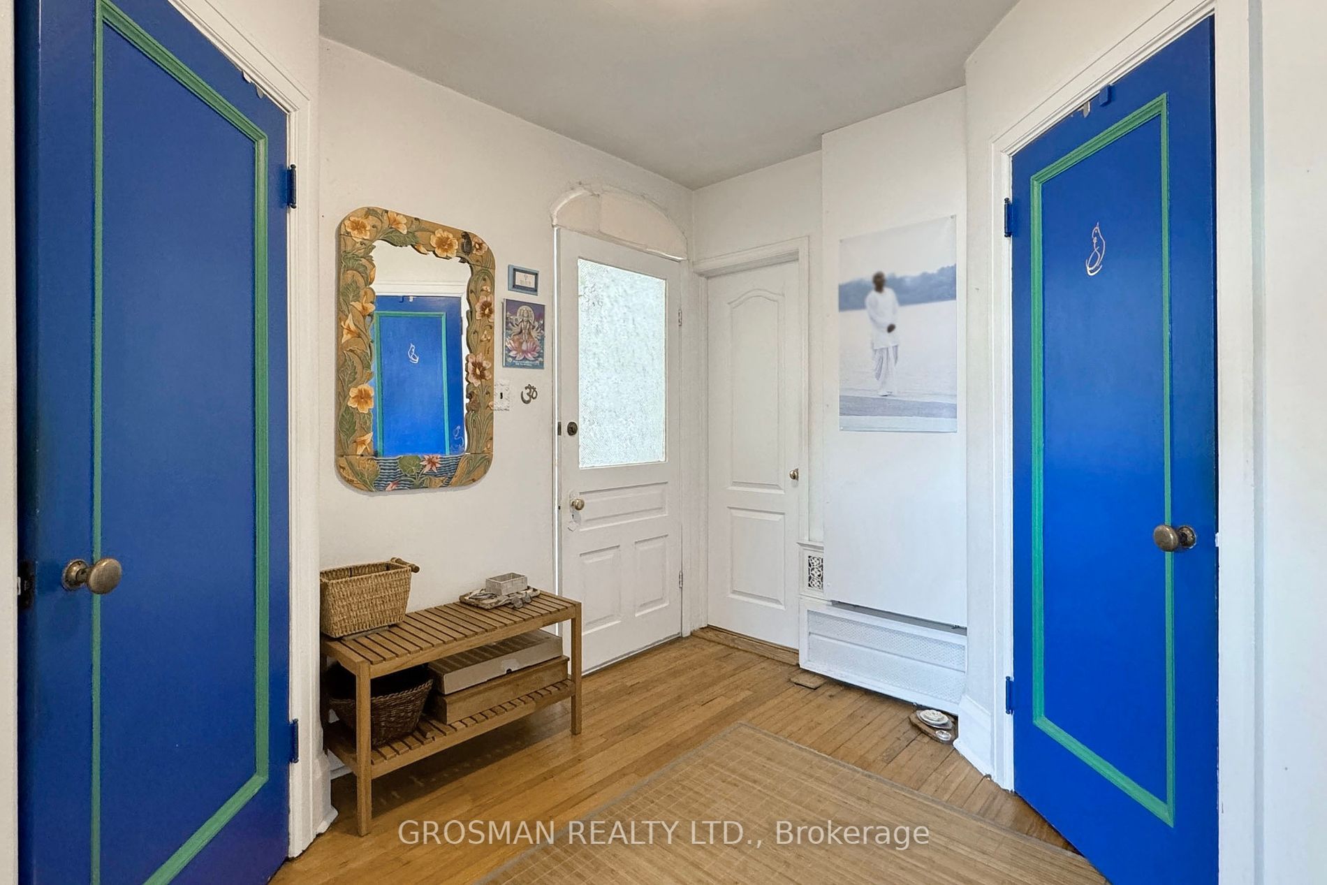 1085 Bathurst St