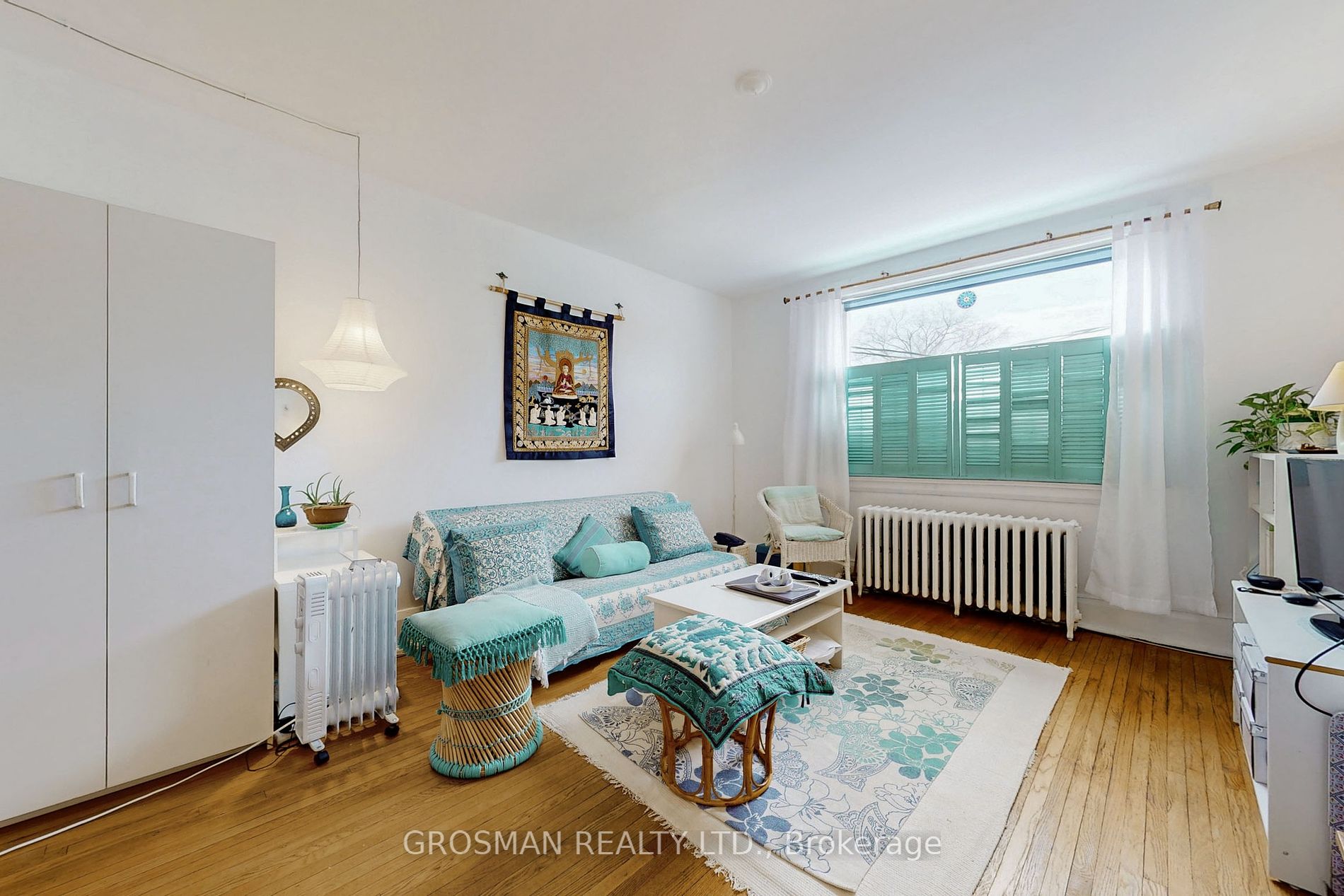 1085 Bathurst St