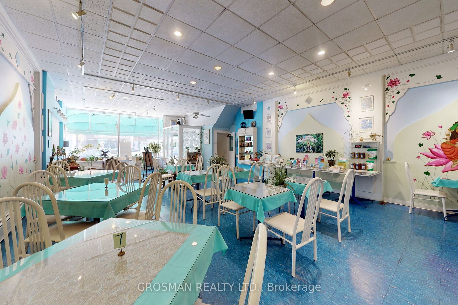 1085 Bathurst St