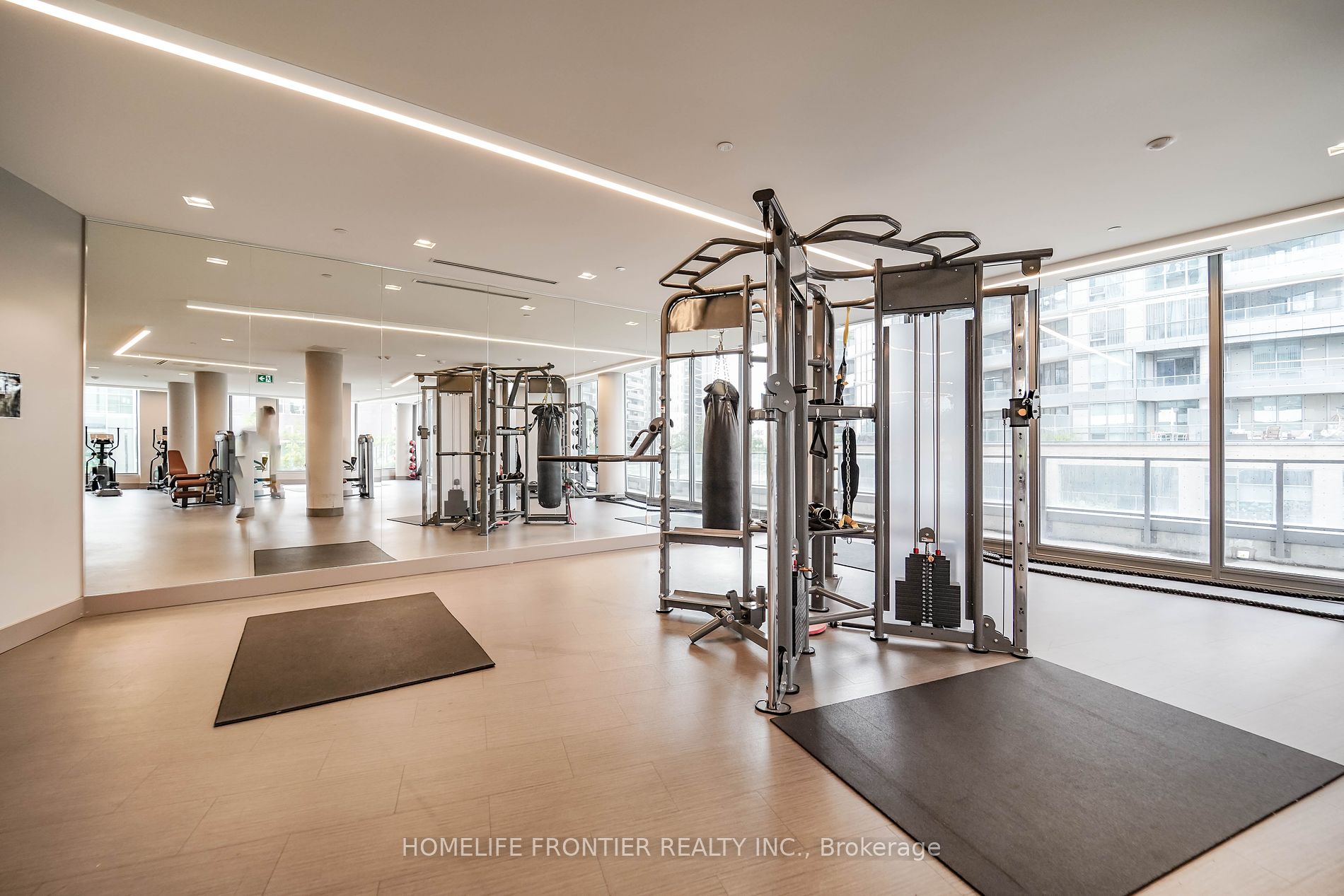 32 Forest Manor Rd, #610