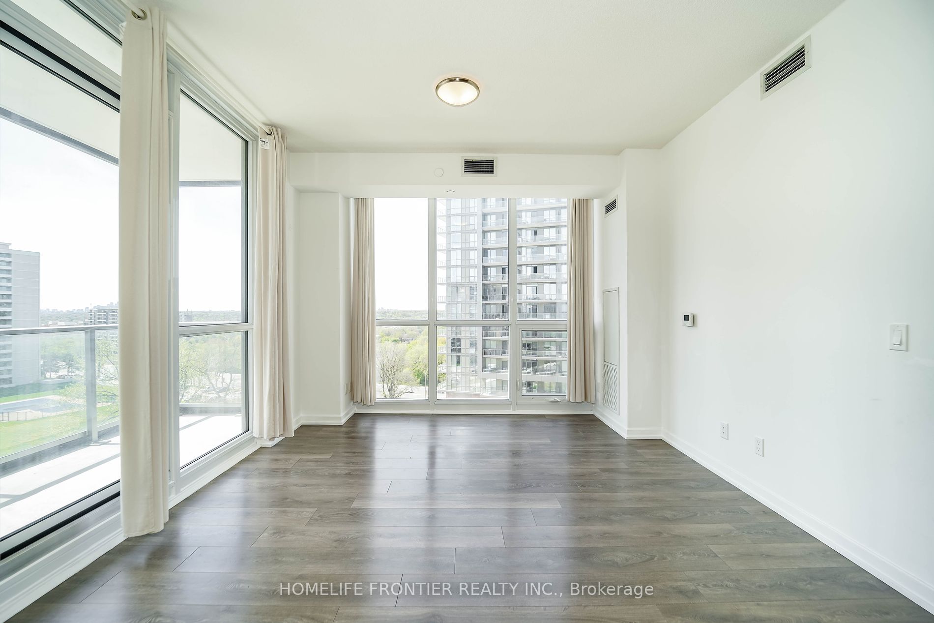 32 Forest Manor Rd, #610