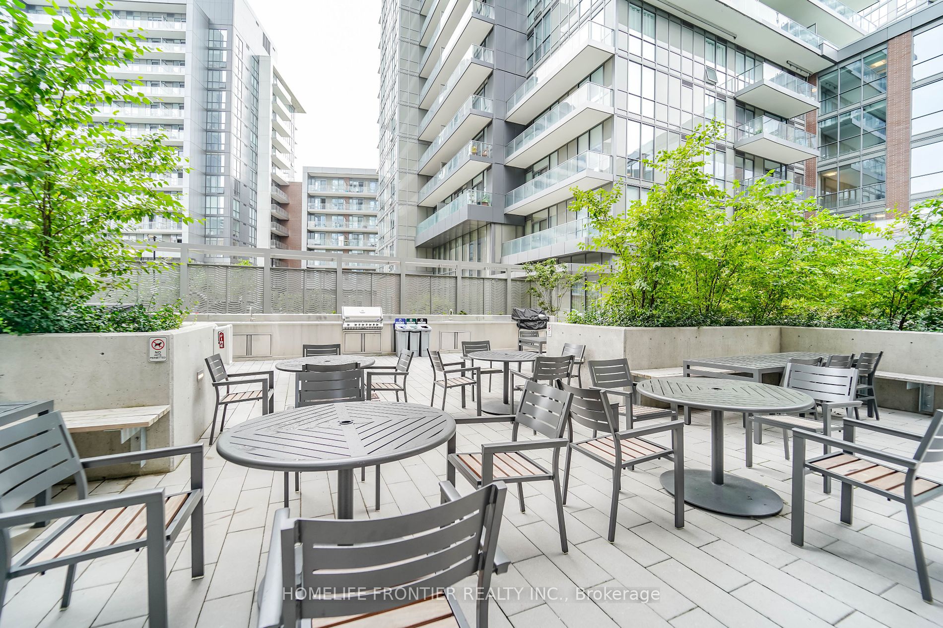 32 Forest Manor Rd, #610