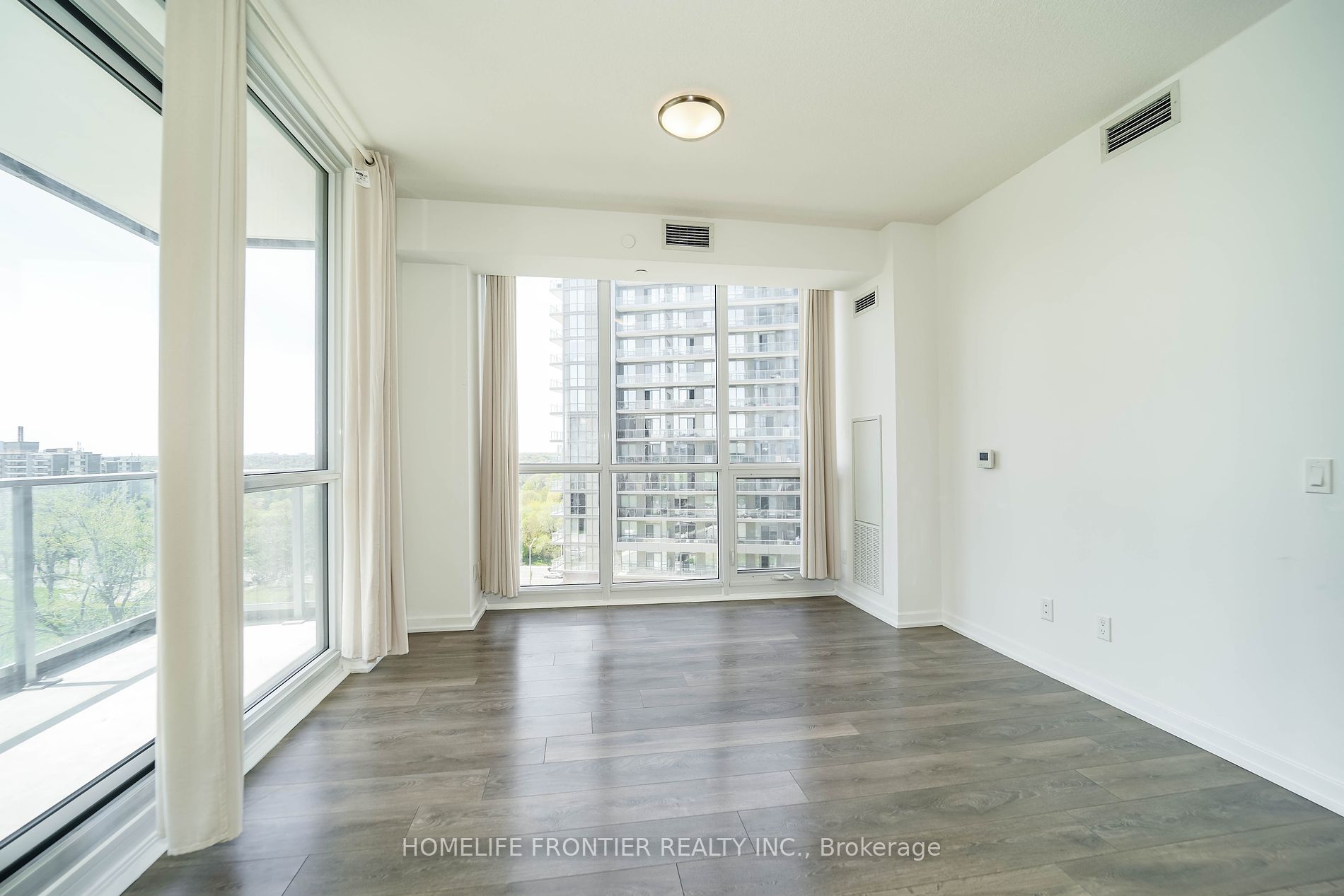 32 Forest Manor Rd, #610