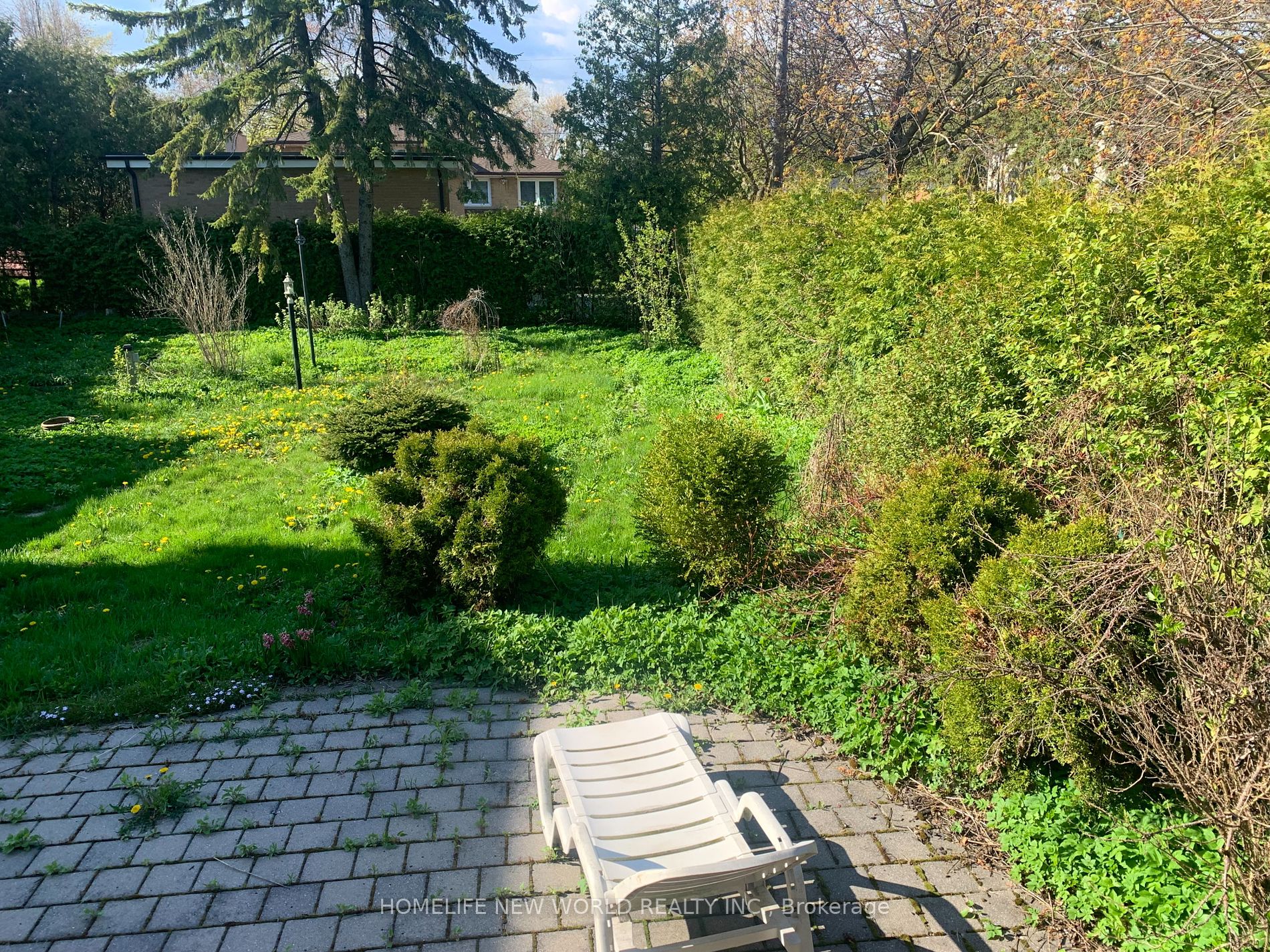 374 Horsham Avenue