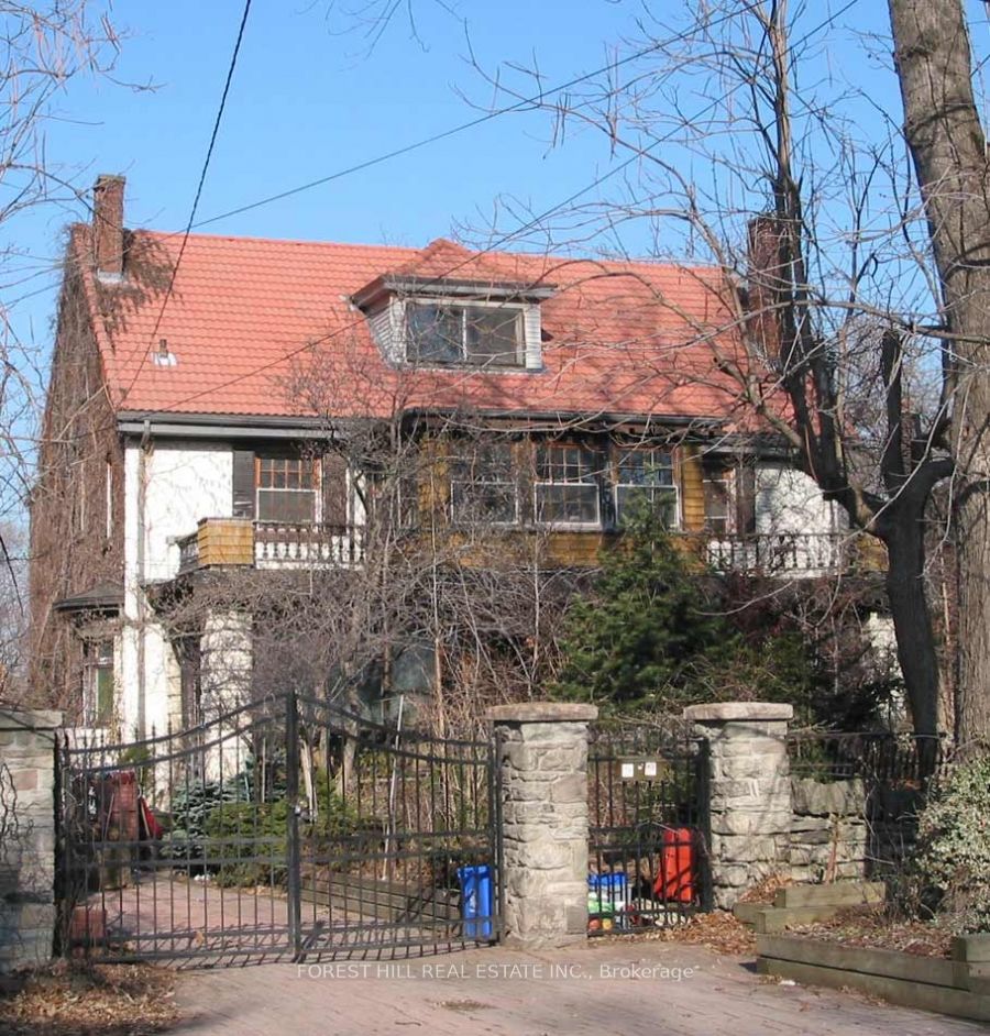 132 Blythwood Rd