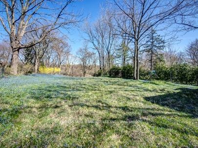 132 Blythwood Rd