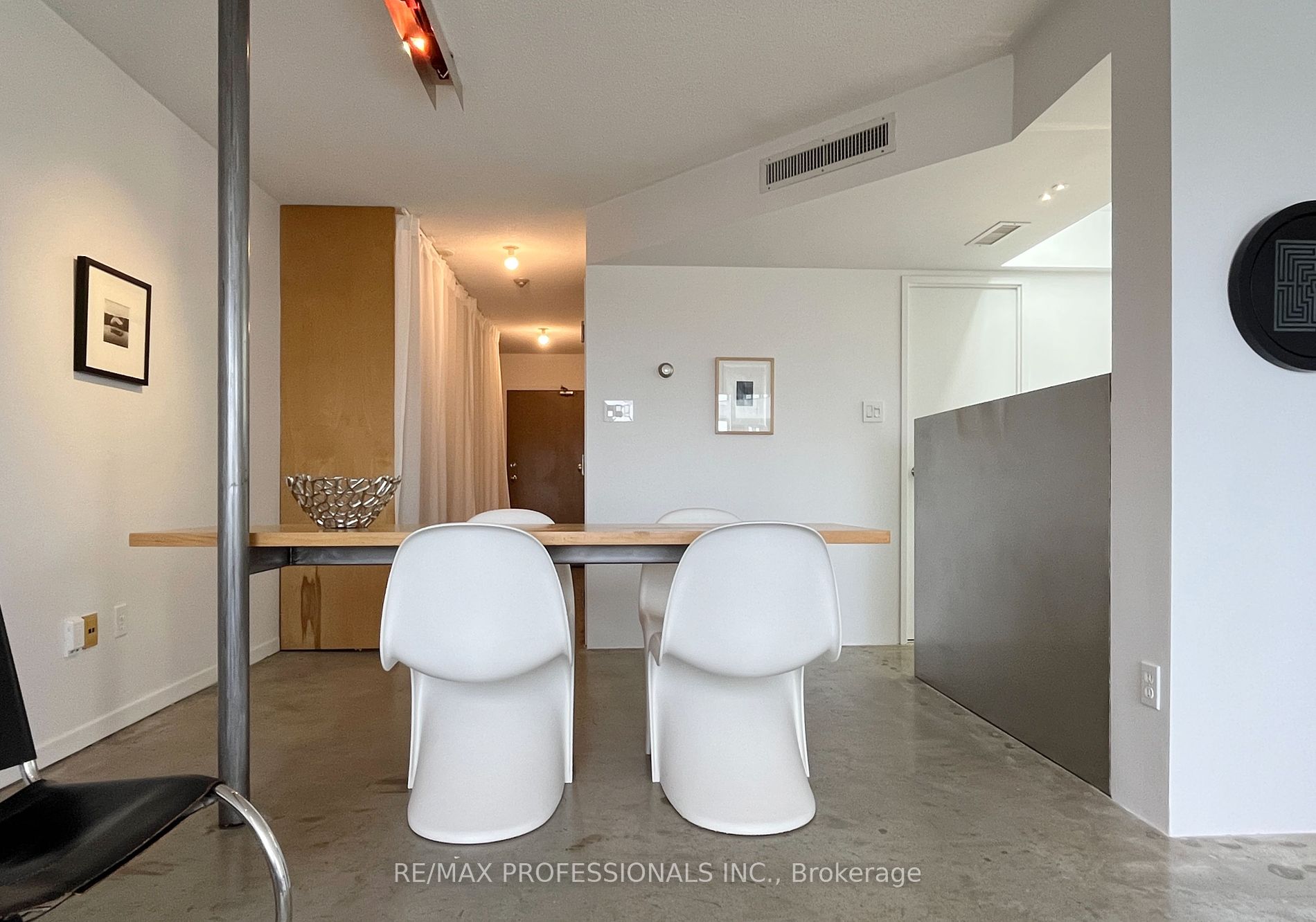 1001 Bay Street, #2316