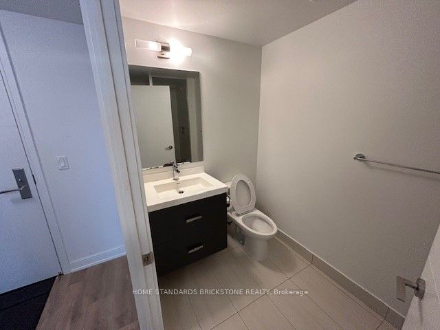 50 Wellesley Street E, #3303