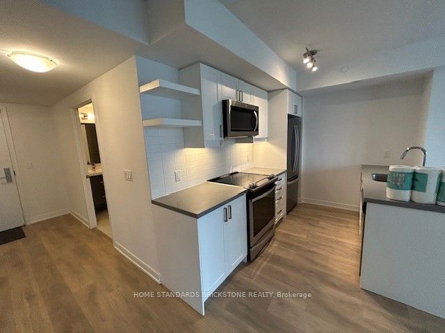 50 Wellesley Street E, #3303