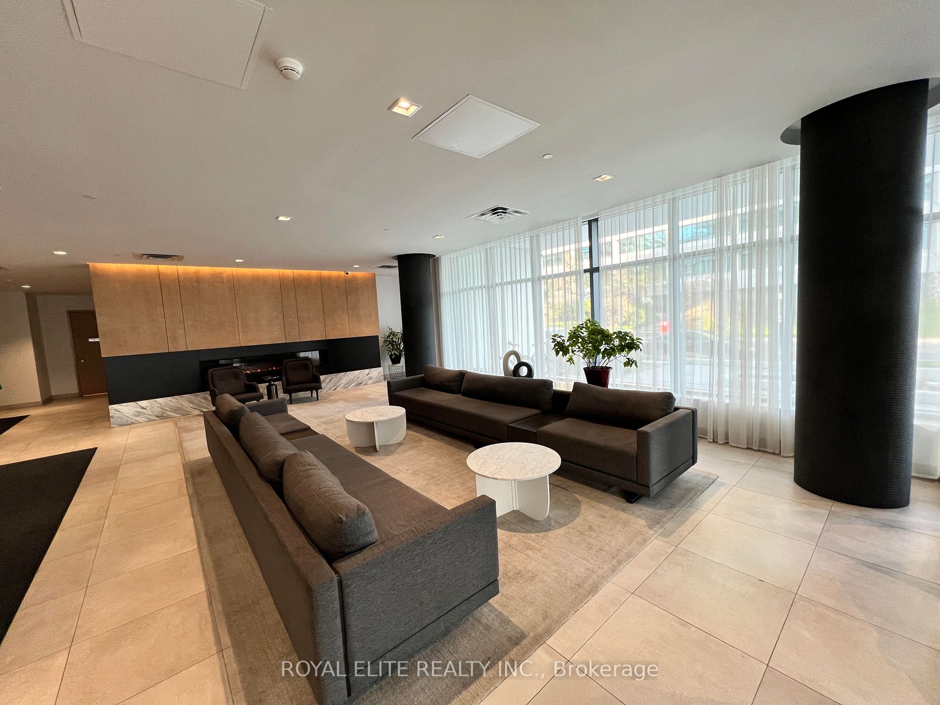 180 Fairview Mall Dr #1001