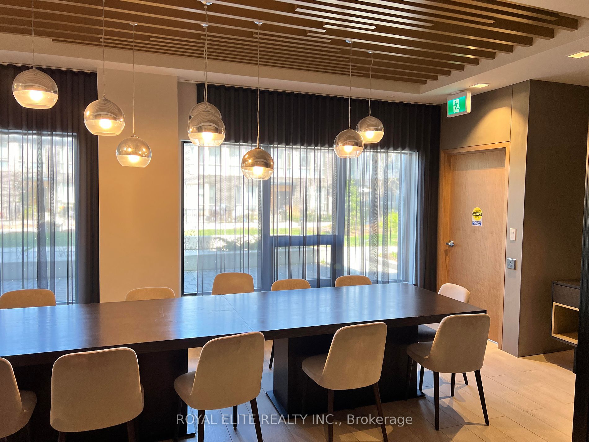 180 Fairview Mall Dr #1001