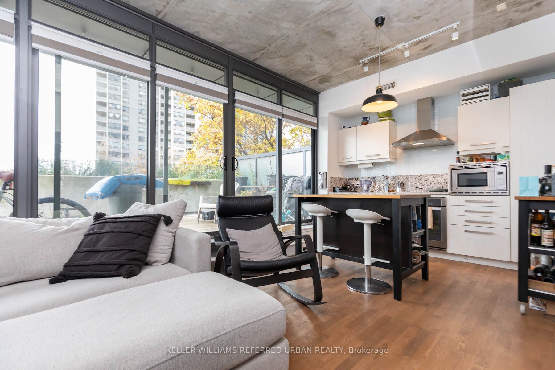 15 Beverley St, #503