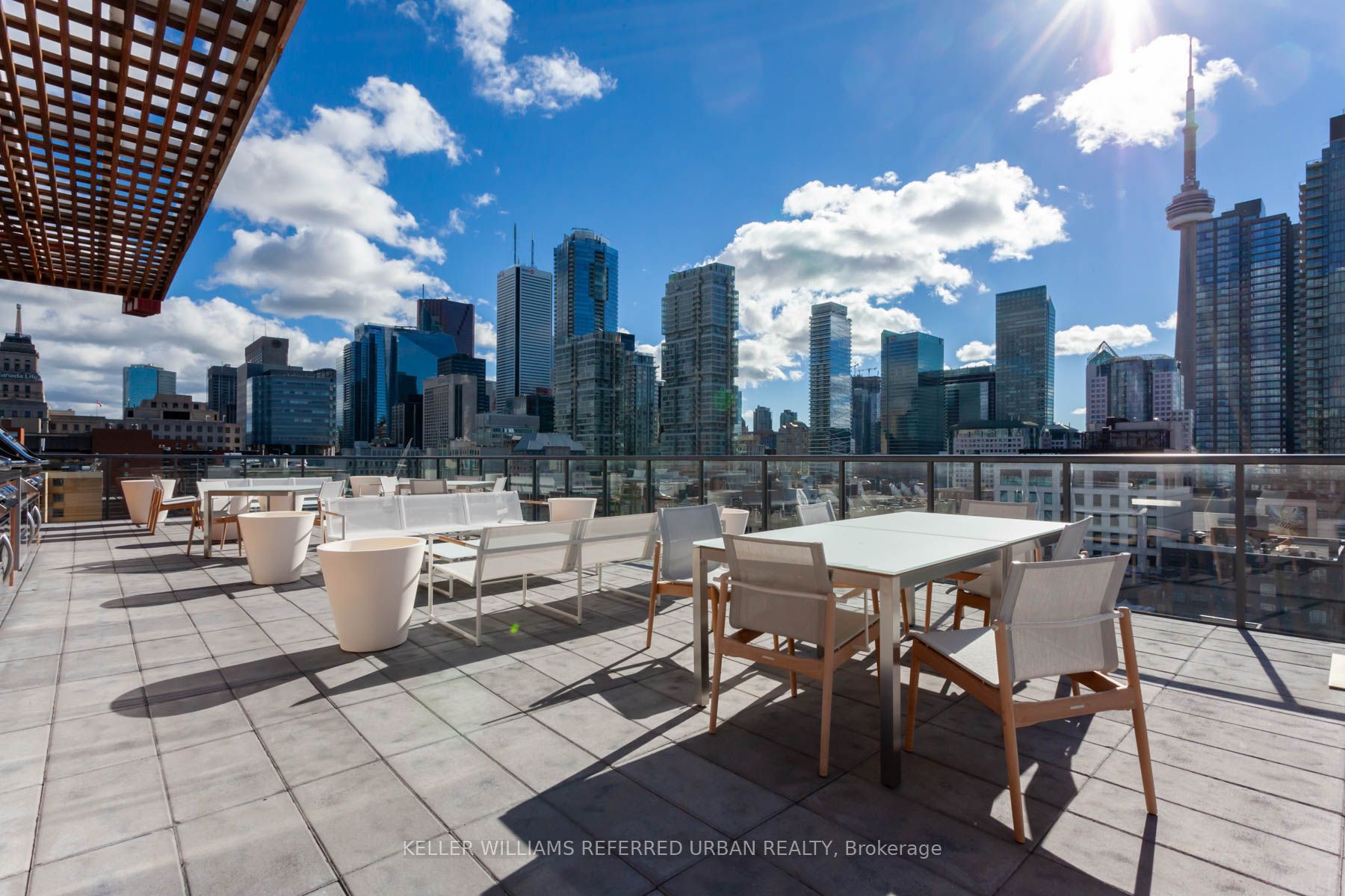 15 Beverley St, #503