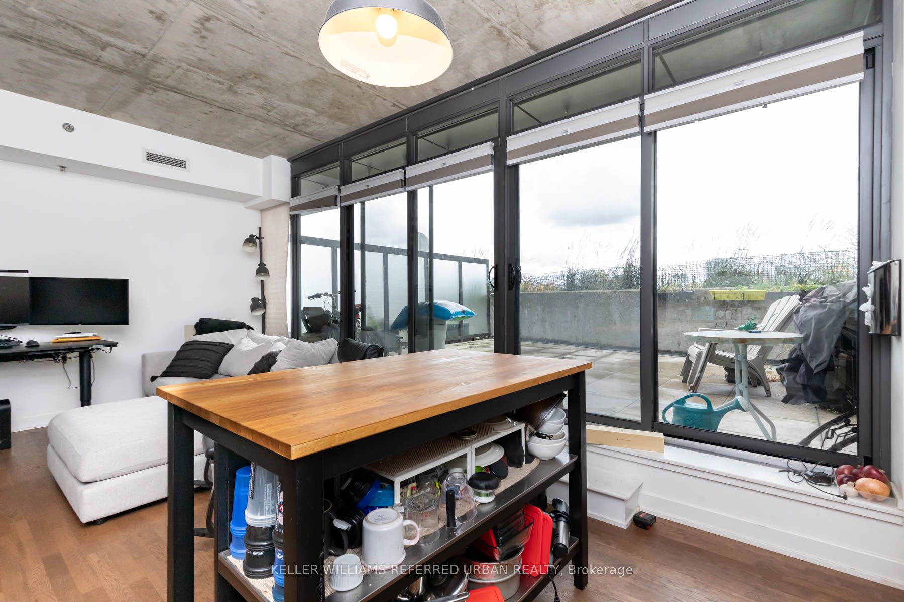 15 Beverley St, #503