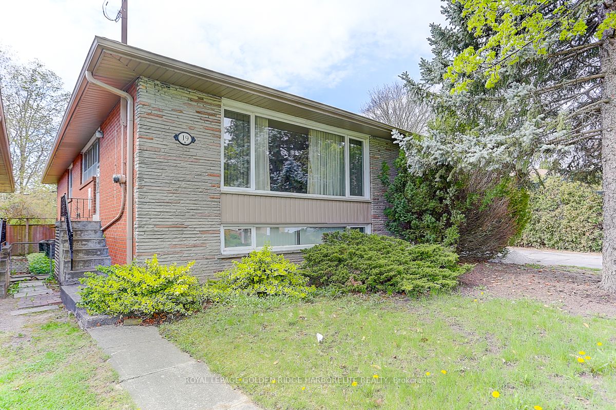 19 Morewood Crescent
