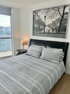 38 Dan Leckie Way, #1512