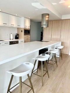 38 Dan Leckie Way, #1512