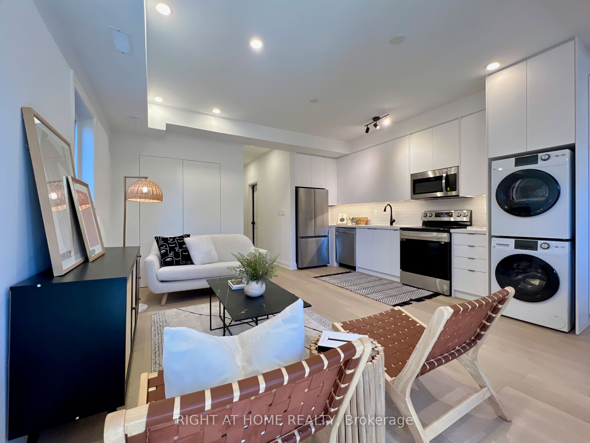 1201 Dovercourt Road #Unit 2