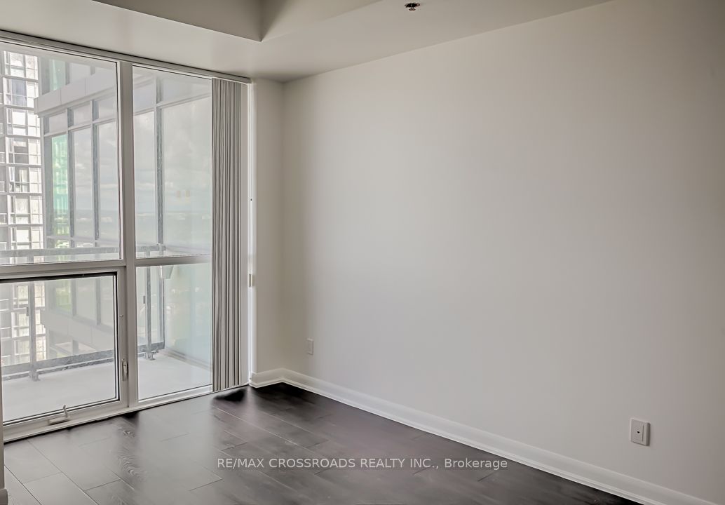 5168 Yonge Street, #3006