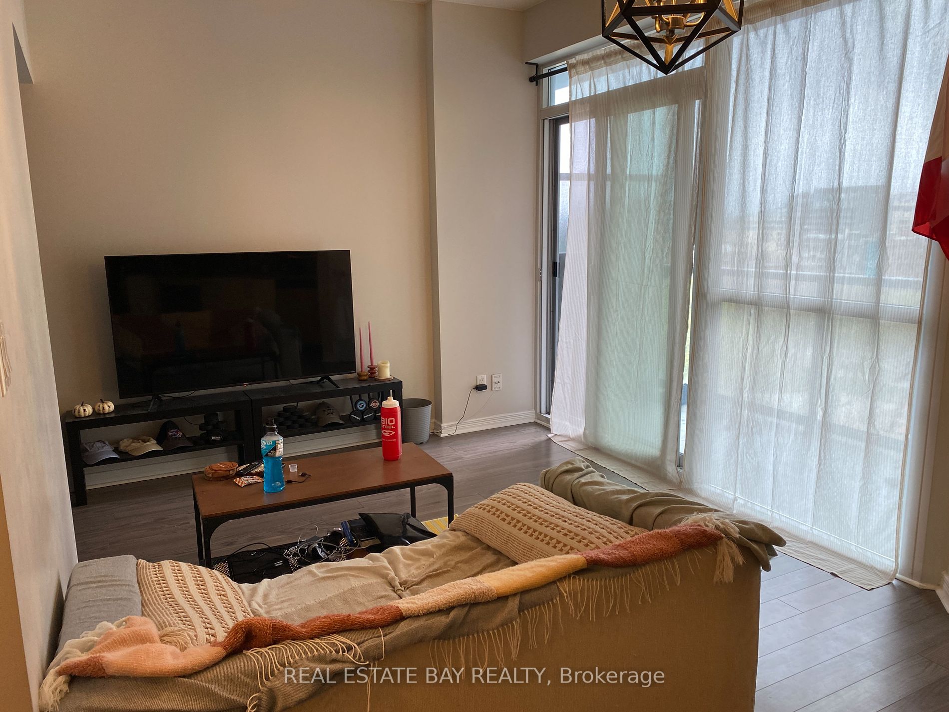 352 Front Street W, #1110
