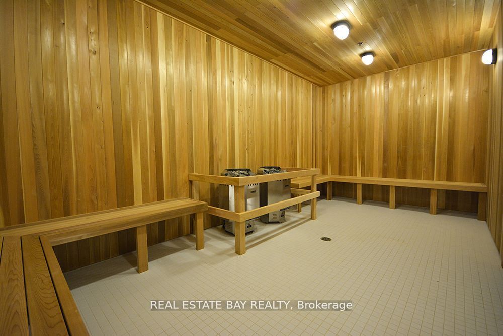 352 Front Street W, #1110