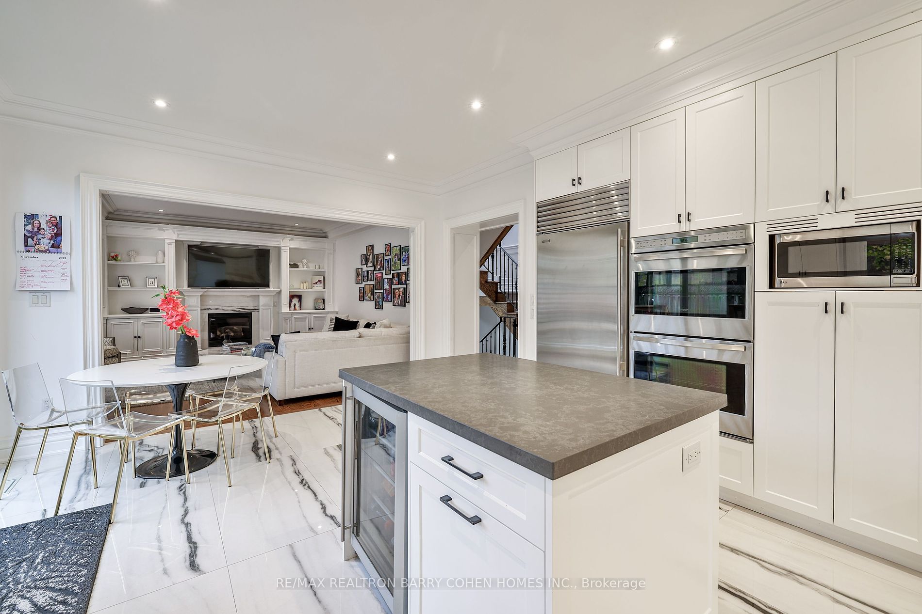 487 Glengarry Ave