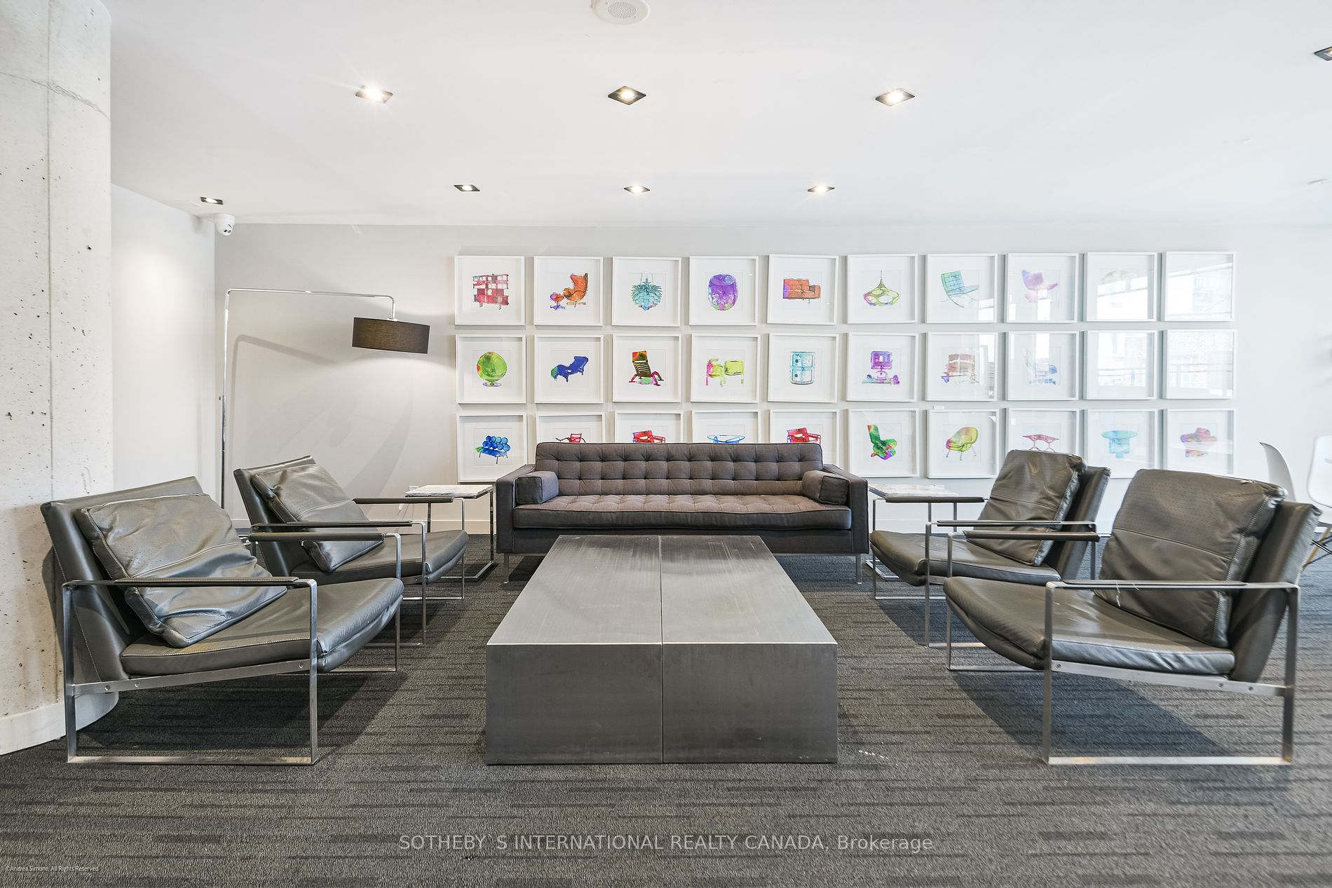 318 King St E, #309