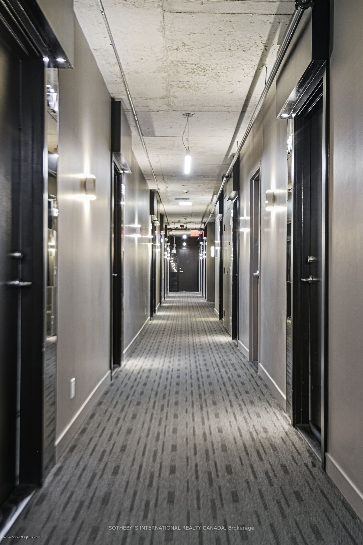 318 King St E, #309