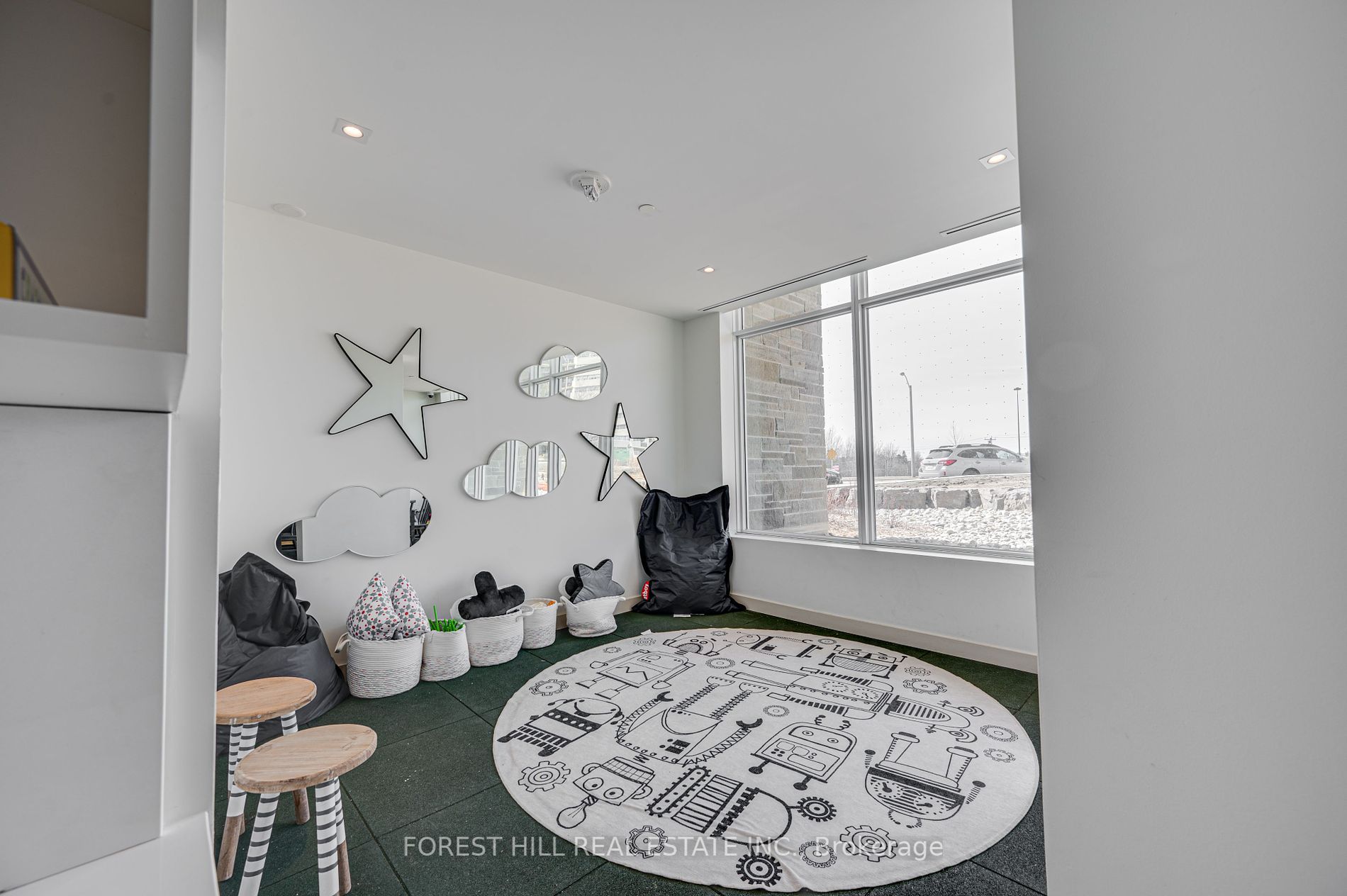 10 Deerlick Crt, #710