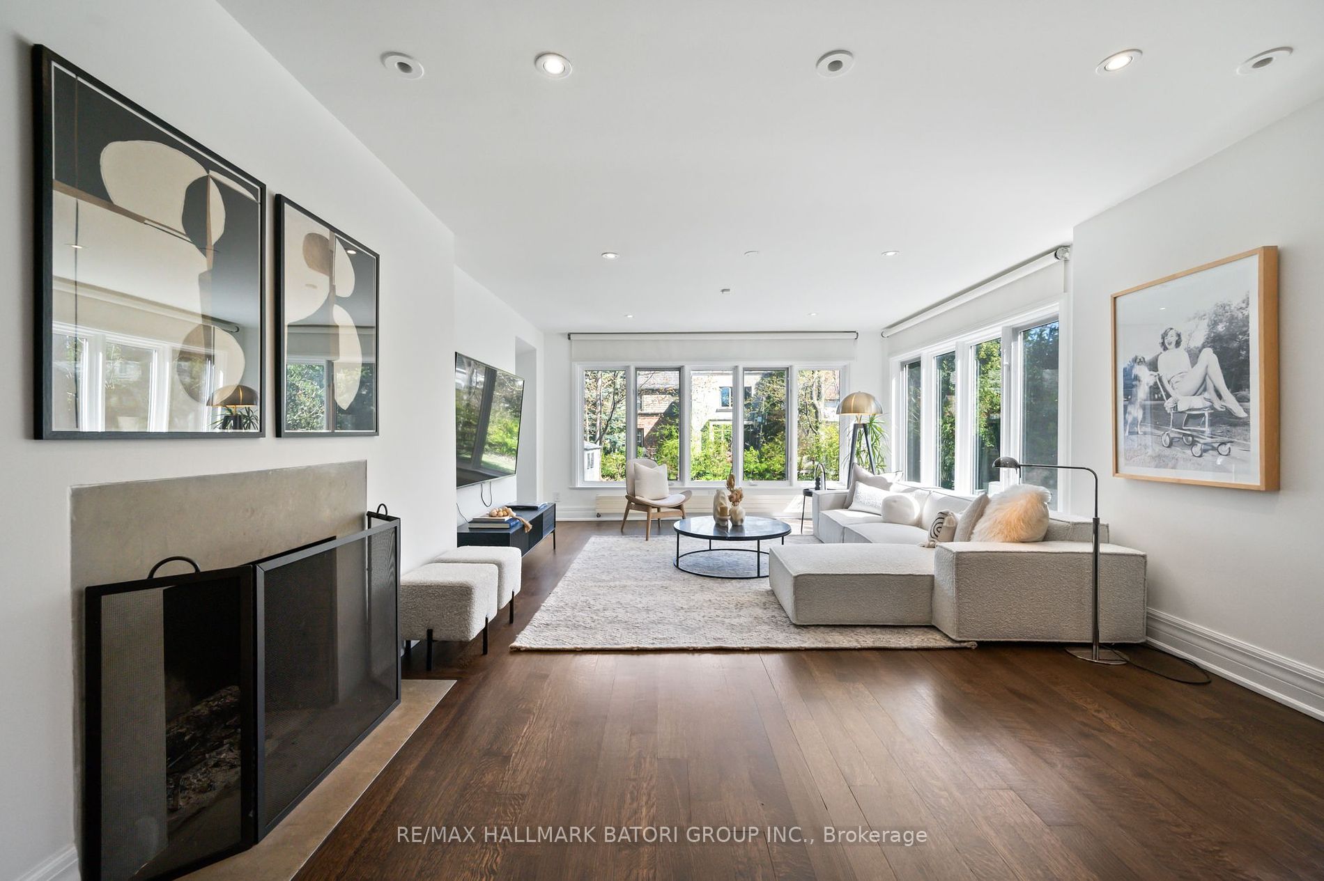 208 Hillhurst Blvd