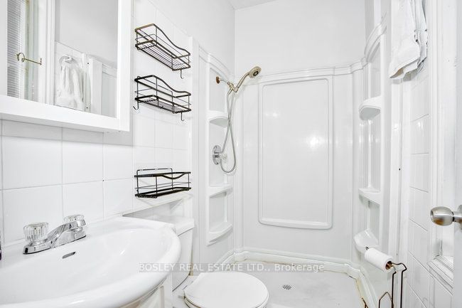 282 Ossington Ave