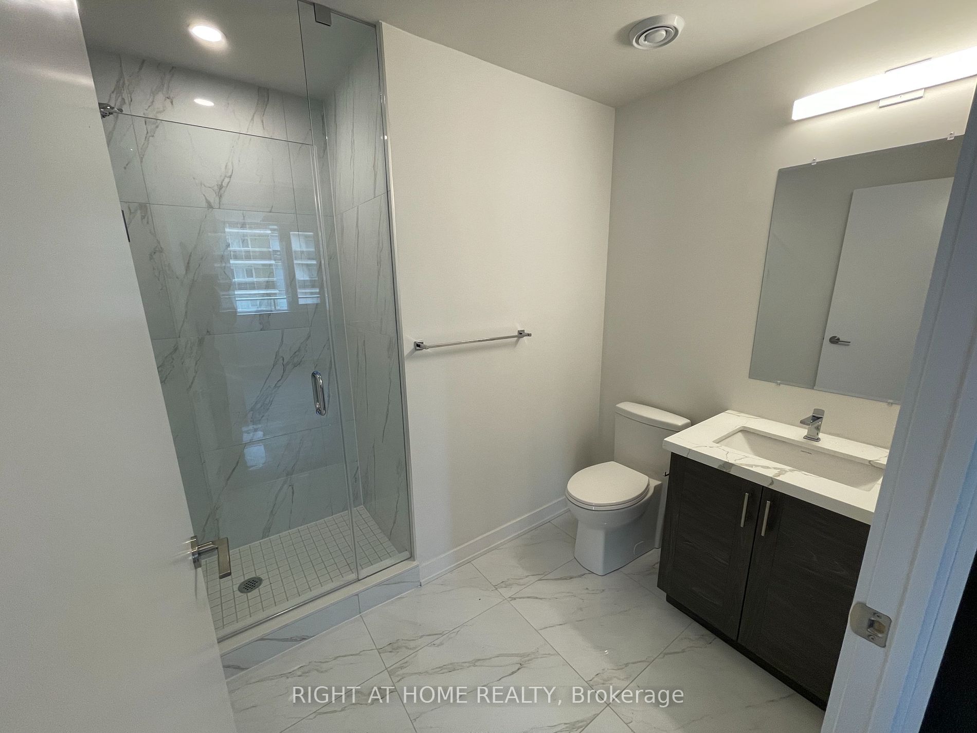 15 Ellerslie Ave, #1210