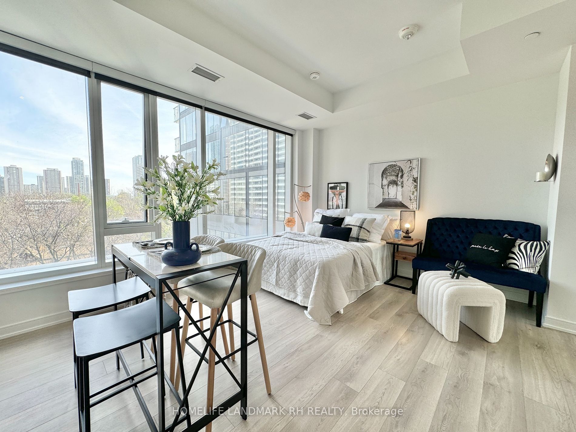 3 Gloucester St, #610